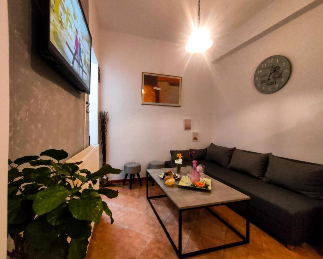Kastra Bella 2 Bedroom Condo In Corfu Town ภายนอก รูปภาพ